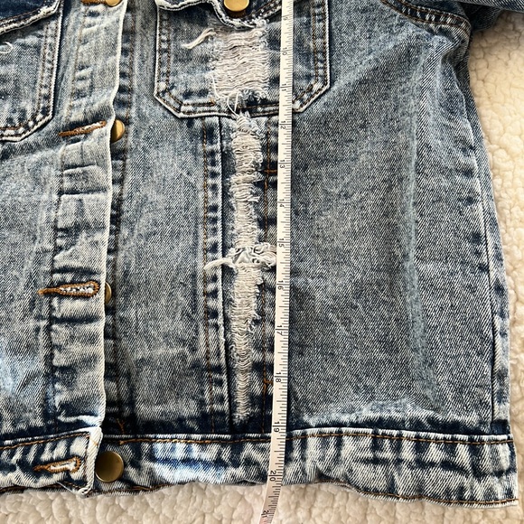 Jean jacket - Picture 11 of 12